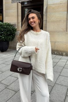 Modest Street Fashion, European Fashion Winter, Stylish Work Outfits, Classy Casual, Trendy Fall, Pic Ideas, Fall Winter Outfits, Outfits Casuales