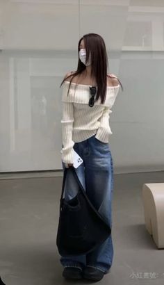 Chinese Douyin, Korean Fashion Grunge, Simple Streetwear, Trendy Tiktok, Miss Americana, Mode Ulzzang, Rockstar Girlfriend, Night Out Party, Cinnamon Girl