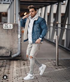 Mens Spring Fashion Outfits, Jean Jacket Outfits Men, Denim Jacket With Fur, Streetwear Inspiration, Jean Jacket Outfits, Denim Jacket Outfit, Men With Street Style, Stylish Men Casual, Mens Spring Fashion