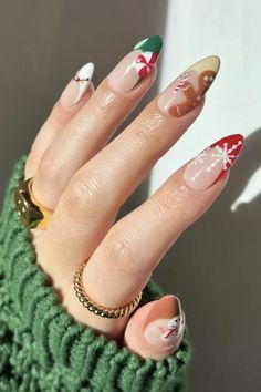 30+ Gingerbread Nail Design Ideas For Christmas | Artist Hue Unghie Nail Art, Cute Christmas Nails, Christmas Gel Nails, Thanksgiving Nails, Easy Nails, Her Nails, Festival Nails, New Year's Nails