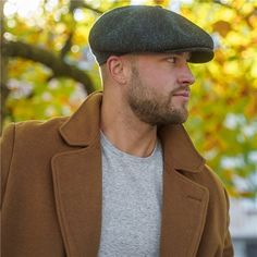 Classic Tweed Flat Cap, Fall Six-panel Hat For Outdoor, Classic Fall Hat With Herringbone Pattern, Fall Six-panel Outdoor Hat, Classic Fall Herringbone Hat, Fall Outdoor Six-panel Hat, Classic Tweed Cap, Classic Felt Cap For Winter, Classic Winter Felt Cap