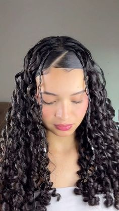 Prom Hair Down, Halloween Hair, Modern Hairstyles, Curly Hair Tips, Hairstyles For School