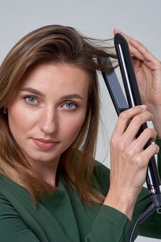 15 Tips for Fine Thin Hair to Add Volume and Oomph Curling Fine Hair, Girls Party Hairstyles, Ways To Grow Hair, Fine Hair Volume, Fine Hair Care, Fine Hair Tips, Long Fine Hair, 2nd Day Hair, Shampoo For Fine Hair