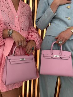 @threadsstyling on threads  𝓭𝓸 𝓷𝓸𝓽 𝓻𝓮𝓹𝓸𝓼𝓽 𝓲𝓽, 𝓰𝓸 𝓯𝓲𝓷𝓭 𝔂𝓸𝓾𝓻 𝓸𝔀𝓷💌 Lux Purse, Birkin Bags, Pearl Jewelry Shop, Summer Elegance, Slide Presentation, Hermes Kelly Bag, Kelly Bag, Luxury Purses, Bag Luxury