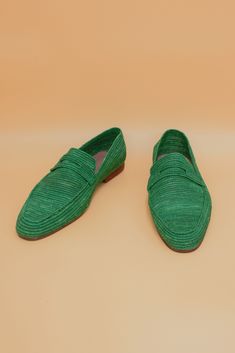 Step up your summer style with our eco-friendly green raffia men's loafers. These handmade natural fiber slip-ons are lightweight and breathable, making them the perfect choice for any casual occasion. 🌿 Sustainable Raffia Material: Crafted from eco-friendly raffia, these loafers are both stylish and kind to the environment. 🌞 Breathable and Lightweight: The woven design keeps your feet cool and comfortable during hot summer days. 👞 Versatile Slip-Ons: Ideal for beach trips, casual outings, o Mens Loafers, Beach Trips, Men's Loafers, Woven Design, Summer Events, Mens Oxfords, Shoes Casual, Slip Ons, Beach Trip