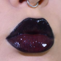 Black Lip Makeup Look, Matte Lip Makeup Look, Gothic Lip Makeup, Goth Makeup Products, Goth Lip Makeup, Black Lipstick Looks, Dark Lipstick Looks, Goth Lips, Lip Makeup Looks