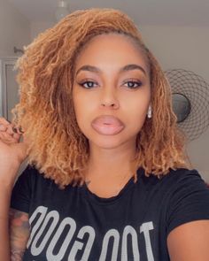 Blonde Sisterlocks Black Women, Color Sisterlocks Black Women, Updos For Short Locs, Blond Sisterlocks, Blonde Sisterlocks, Sisterloc Hairstyles