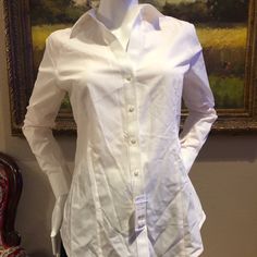 Brooks Brothers Button Down Shirt Is Brand New With Tags Size 6 Light Pink Blouses, Brooks Brothers Women, Blue And White Shirt, Classic White Shirt, Brothers Shirts, Blue Plaid Shirt, Flannel Tops, Red Fleece, Black Trim