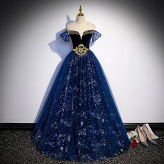 Olivia Mark - Blue Evening Host Dress for Solo Singers with Professional Vocal Performance for Stage and Performances Acotar Fashion, Blue Ballgown, Blue Evening Dresses, Elegant Dresses Long, Vintage Style Dresses, Tulle Prom Dress, Blue Outfit, Wedding Dress Styles, Quinceanera Dresses