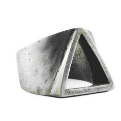 Men's Chunky Engraved Oxidized Silver Statement Ring - Stylish men's geometric jewelry Antique Gold Rings, Antique Silver Necklace, Rustic Ring, Rustic Rings, Antique Silver Rings, Ring Man, Triangle Ring, Mens Rings, Signet Ring Men