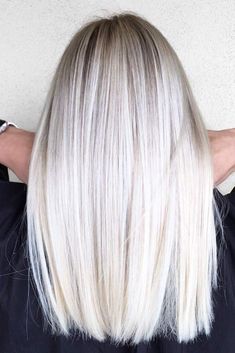 Best Platinum Blonde Hair Colors ★ See more: http://lovehairstyles.com/shades-platinum-blonde-hair/ Platinový Blond, Grey Hair Dye, Platinum Blonde Hair Color, Balayage Blond, Modern Haircuts, Ash Blonde Hair, Blonde Hair Shades