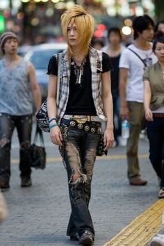 Gyaru Black Outfit, Vkei Style Clothes, Gyaruo Outfits, Vkei Clothing, Mello Outfit, Gyaruo Fashion, Onii Kei, Vkei Clothes, Male Gyaru