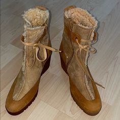 Arche... Brand New... Rich Tan Brown Suede Booties With Shearling Inside Designer Beige Winter Boots, Designer Beige Boots For Winter, Beige Shearling Boots With Suede Lining, Arche Shoes, Funky Shoes, Suede Booties, Brown Suede, Fashion Details, Tan Brown