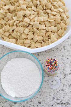 the ingredients to make this snack include cereal and sprinkles