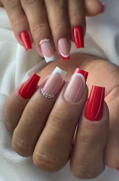 Nails December, Elegant Touch Nails, Red And White Nails, Fancy Nails Designs, Acrylic Nails Coffin Short, Short Acrylic Nails Designs, Square Acrylic Nails, Fancy Nails