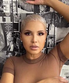 Toni Braxton Short Hair, Short Hair 90s, 90s Pixie, Hair 90s, Toni Braxton