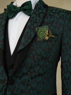 Taxes + Shipping Included! Black And Green Suit, Green Tux, Green Suit Men, Suits And Sneakers, Luxurious Dresses, Veil Hairstyles, Green Suit, Tuxedo Wedding, Suit Black