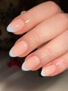 Blue French Tip, French Tip Gel Nails, Colored Nail Tips, Teen Nails, Gel Nails French, Blue French Tips, Light Blue Nails, Baby Blue Nails, Cute Simple Nails