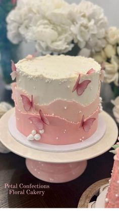 Elegant Cake Decorating Ideas, Elegant Cake Decorating, Pink Buttercream, Small Birthday Cakes, Cake Design Inspiration, Elegant Cake, Unique Birthday Cakes