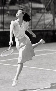 Ava Gardner 40s Mode, Mood Inspiration, Hollywood Vintage, Ava Gardner, Tennis Racquet, Trik Fotografi