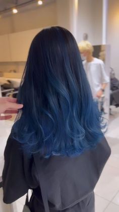 Faded Blue Hair, Blue Tips Hair, Fox Hair Dye, Blue Hair Highlights, Denim Hair, Hair Color Underneath, Hair Curling Tips