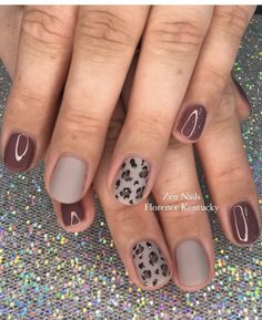 Burgundy Nails With Cheetah Print, Fall Mat Nails Ideas, Diy Leopard Nails, Nude Leopard Print Nails, Labor Nails Mom, Boho Nail Design, Fall Leopard Nail Designs, Fall Simple Nail Designs, Fall Leopard Print Nails