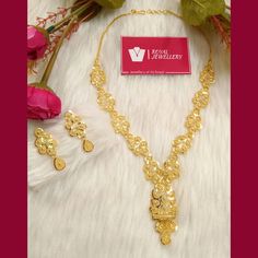 24 carat gold plated Kuwaiti necklace set with earrings. Elegant and delicate wear. A best replica of original gold sets. 100% real look. Perfect for any occasion. More variety on our shop. For any enquiries feel free to contact us. Please provide detailed address with contact number when order is placed as it is required on shipping label. Dubai Design Gold Necklace, Gold Plated Jewelry Sets For Formal Diwali Event, Gold Plated Jewelry Sets For Formal Diwali Occasions, Formal Gold Plated Jewelry Sets For Diwali, Gold Plated Jewelry Sets For Formal Festivals, Gold Kundan Necklace For Eid Gift, Formal Gold Plated Jewelry Sets For Festivals, Gold Necklaces Hand Set For Eid, Gold Jewelry For Eid Formal Occasion