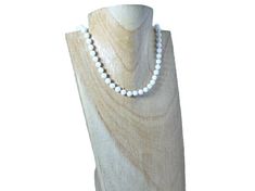 This is a slimmer version of my 8mm White Agate #handmade #beaded #necklace where I chose brilliant #White #Agate 6mm semi precious gemstones & alternated them with small Sterling Silver seamless round beads. White Agate is known as harmonising your feminine and masculine sides while helping the body release toxins. It's believed to improve the analytical frames of the mind and release traumas to promote courage and trust. White Agate is associated with the #Crown #Chakra. #slim necklace #handmadeuk #Craft_Hour @craftersguild #bizitalk #summernecklace Ivory Necklace, Silver Chain Earrings, Bridal Pearl Necklace, Silver Bead Necklace, Handmade Beaded Necklaces, Bridal Earrings Pearl, Gemstone Beaded Necklace, Birthday Gifts For Sister