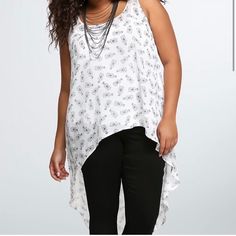 Torrid Poison Skull Bottle Hi-Lo Chiffon Sheer Tank New With Tags Size 2x Polyester Sheer Material Tank Top Not Included Bin #53 Poison Bottle, Chambray Jacket, Lace Bandeau, Bohemian Tops, Cold Shoulder Long Sleeve, White Chiffon, Sheer Material, Plus Size Outfits, Tunic Tops