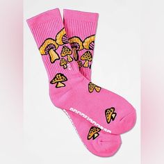 Tag On Pink Socks With Mushrooms Casual Pink Socks For Fall, Swaggy Fits, Awesome Socks, Socks Aesthetic, P Logo, Trendy Socks, Sock Outfits, Funky Socks, Heart Clothes