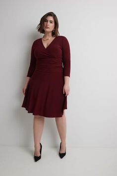 (1) Curvy Form-Fitting Ruched Dress with Tummy Control | Rekucci Fitted Solid Midi Dress With Gathered Waist, Flattering Fitted Dress With Gathered Waist, Fitted Dress With Gathered Waist, Elegant Mid-length Dress With Gathered Waist, Women Appreciation, Timeless Dress, Charm It, Ruched Dress, Control Panel