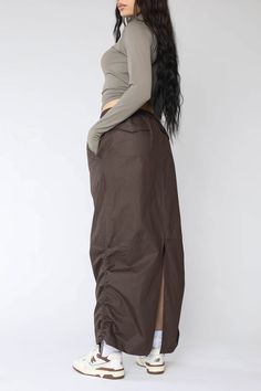 Brown Cargo Skirt Outfit, Cargo Skirt Outfit, Acubi Aesthetic, Skirt Pattern Easy, Cargo Skirts, Frankie Collective, 90s Outfits, Drip Fits, Making Clothing