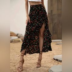 Black Floral Print Boho High Waist Split Ruffle Hem Skirt Size Small Brand New Boutique Item! Midi Skirts Summer, Ruffle Hem Skirt, Mode Kimono, Maxi Rok, Floral Print Skirt, Trendy Prints, Hem Skirt, Asymmetrical Skirt, Boho Summer