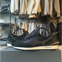 Rare Steal!!! Undercover By Jun Takashi Collaboration With Nike Daybreak In Black Sail Colorway Women’s 15.5/Men’s 14!! Shipping Is Fast, Offers Are Open! Nike Daybreak, Mens Shoes Sneakers, Men's Nike, Black Nikes, Nike Men, Nike Shoes, Sailing, Men's Shoes, Shoes Sneakers