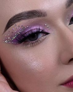 Sweet 16 Makeup, Quinceanera Makeup, Purple Makeup Looks, Maquillage Yeux Cut Crease, Makeup Ojos, Festival Make Up, Concert Makeup, Prom Eye Makeup