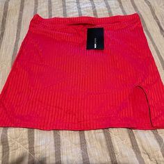 Never Worn , Mini Red Skirt With A Slit. Xl Completely New . I Brought Clothes That Are The Wrong Size Mini Red Skirt, Black Jean Skirt, Purple Wrap, High Rise Skirt, Bandage Skirt, Chic Skirts, Micro Mini Skirt, Red Skirt, Sequin Mini Skirts