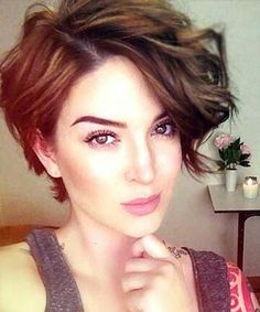 Textured Bob, Cool Short Hairstyles, Haircuts For Wavy Hair, Short Wavy Hair, Short Pixie Haircuts, Bob Haircut