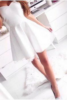 Simple Style Women Pure White Sweetheart Chiffon Short Homecoming Dress 2015 Renewal Dress Ideas, Renewal Dress, Freshman Homecoming Dresses, Simple Homecoming Dresses, School Dance Dresses, White Bridesmaid, Mini Homecoming Dresses, White Homecoming Dresses, Satin Homecoming Dress