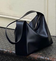 Uni Bag, Bags Aesthetic, Cute Bags, Mode Inspiration, Fashion Bags