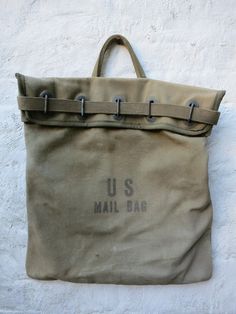 Vintage mail bag Army Clothing, Vintage Canvas Bags, Army Bag, Vintage Mail, Handbag Display, Mail Bag, Pack Up And Go, Postman Bag, Military Bag