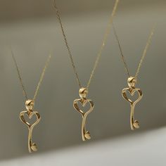 Luxury Heart-shaped Charm Necklaces, Elegant Jewelry Charms, Elegant Valentine's Day Necklaces With Charms, Elegant 14k Gold Heart Necklace With Charms, Elegant Heart Pendant Necklace With Charms, Best Friend Necklace, Beautiful Gold Necklaces, Hamsa Pendant, Heart Key