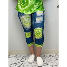 Vibrant Green Capri Leggings W/ Butt Pockets Os Tc Tc2 Buttery Soft 92% Poly/ 8% Spandex Sizing As Followed: Os 0-12 Tc 12-22 Tc2 18-26 Vibrant Green, Capri Leggings, Pant Jumpsuit, Capri, Pants For Women, Spandex, Leggings, Pants, Green