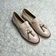 Gorgeous Beige Loafers Tassel Neutral Shoes Nice Used Condition Preppy Comfy Shoes Made In Spain Preppy Quiet Luxury Back To School Career Business Casual Cottage Core Beige Dress Minimalist Minimal Luxury School, Beige Loafers, Dress Minimalist, Neutral Shoes, Beige Dress, Minimalist Dresses, Beige Dresses, Tassel Loafers, Quiet Luxury