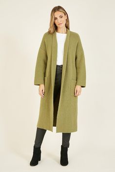 An A/W wardrobe staple, this super soft knitted maxi cardigan is all about the long line fit, roomy pockets and stunning green shade. Perfect paired with jeans or a bodycon dress. Block Colour, Maxi Cardigan, Cardigan With Pockets, Knitwear Cardigan, Long Cardigan, Knitwear Women, Jumpers And Cardigans, Soft Knits, Cardigans For Women