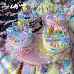 Handmade Sweet Cake-shaped Bowknots Lolita Mini Hat Cake Hat, Mini Hat, Cake Shapes, Kawaii Accessories, Kawaii Aesthetic, Sweet Cakes, Just Girly Things, Cute Characters, Japanese Fashion