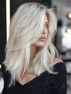 Bleach Blonde Hair Platinum, Bright Platinum Blonde Hair, Short White Blonde Hair, White Platinum Blonde Hair, Dimensional Platinum Blonde, Blonde Hair Pale Skin, Bright Blonde Hair