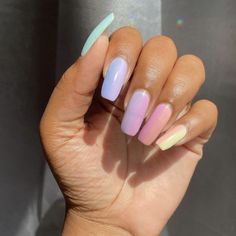 11 Ombré Nail Designs To Inspire Your Next Manicure Ombré Nail Designs, Pale Nails, Black Ombre Nails, Red Ombre Nails, Pastel Nail Art, Neon Nail Art, Multicolored Nails, Aqua Nails, Red Manicure