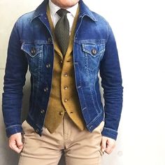 Denim Jacket Style, Older Mens Fashion, Mens Fashion Dressy, Wool Waistcoat, Hippie Fashion, Khaki Cargo Pants, Blue Denim Jacket, Mens Fashion Suits, Men Fashion Casual Outfits