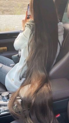 Long Shiny Hair Aesthetic, Extremely Long Hair Hairstyles, Super Long Brown Hair, Long Healthy Hair Aesthetic, Faceless Snaps, Pretty Long Hair, Long Long Hair, Russian Hairstyles, Long Hair Inspo