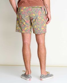 We’re taking your favorite water-friendly shorts and kicking them up a notch. A durable blend of organic cotton and recycled polyester meet features like hand pockets and secure back zip for shorts that go from paddleboarding to painting the town. Recycle Water Bottles, Lotus Print, Navy Tie, Fruit Print, Geo Print, Tie Dye Print, Toad, Paisley Print, Water Bottles